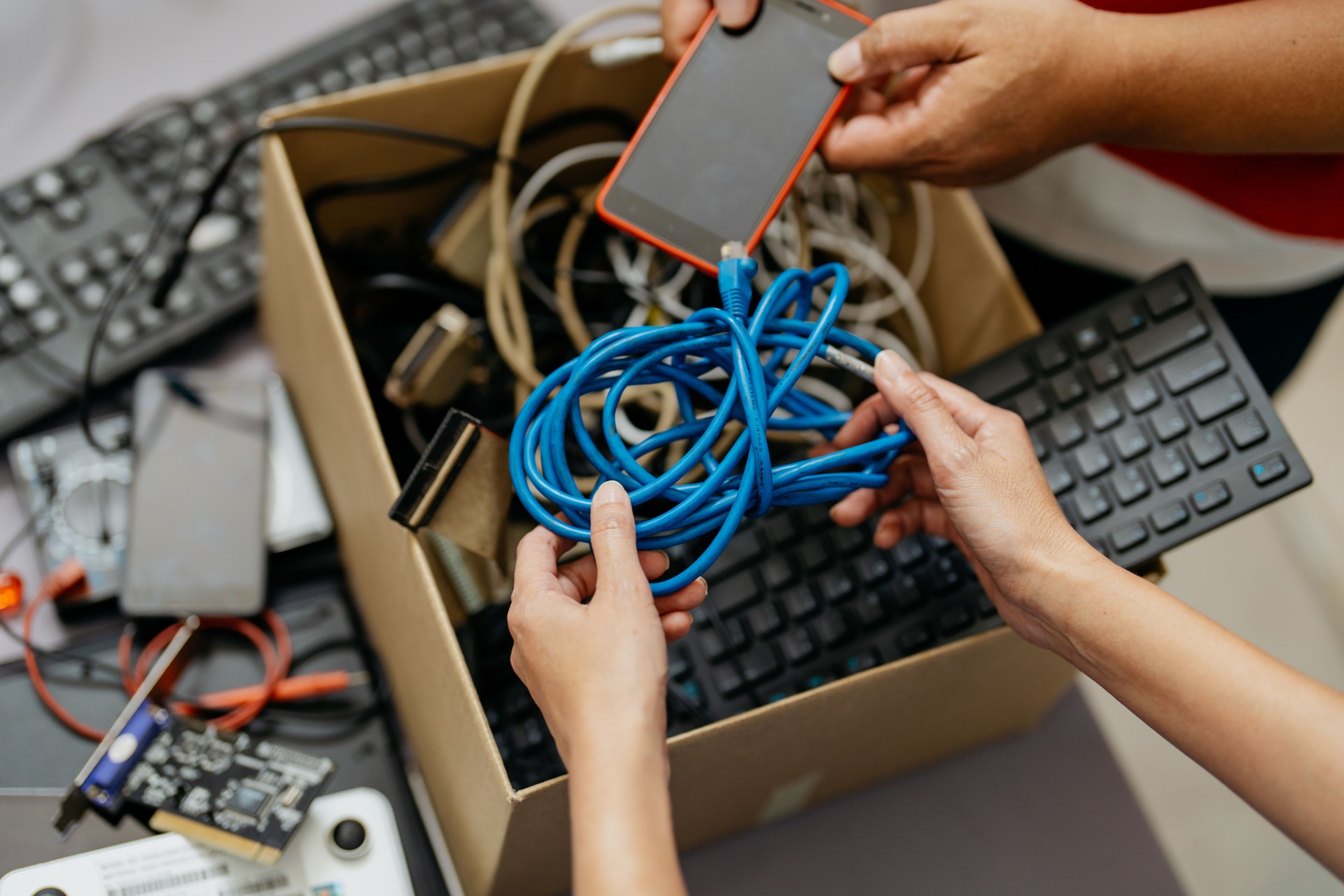 Recycling electronic waste